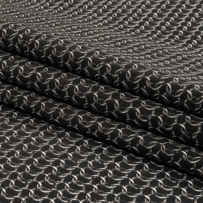 Silk Chainmail Hooded Scarf of Holding image 2